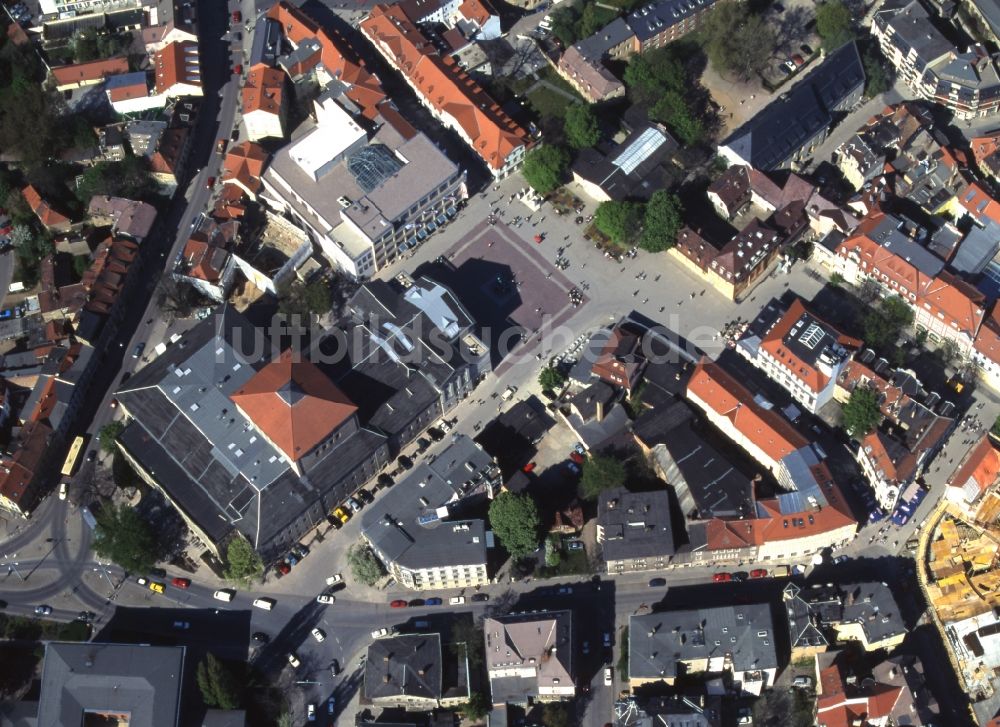 Weimar aus der Vogelperspektive: Blick auf das Deutsche Nationaltheater und die Staatskapelle in Weimar im Bundesland Thüringen