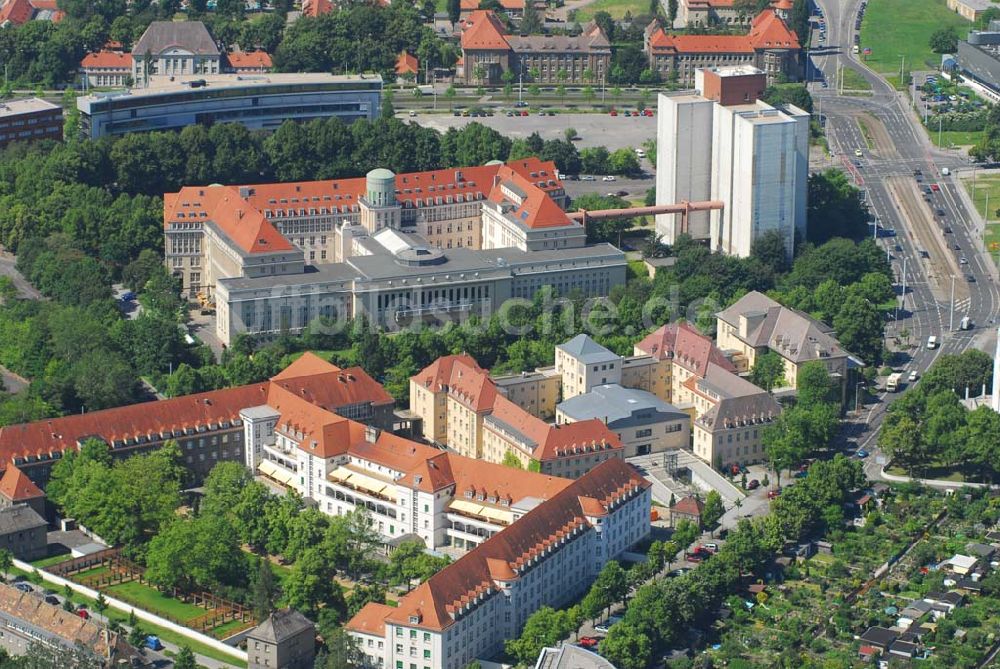 Leipzig von oben - Blick auf die die Deutsche Bibliothek am Deutschen Platz in Leipzig und die Universitätsfrauenklinik (Trierisches Institut)