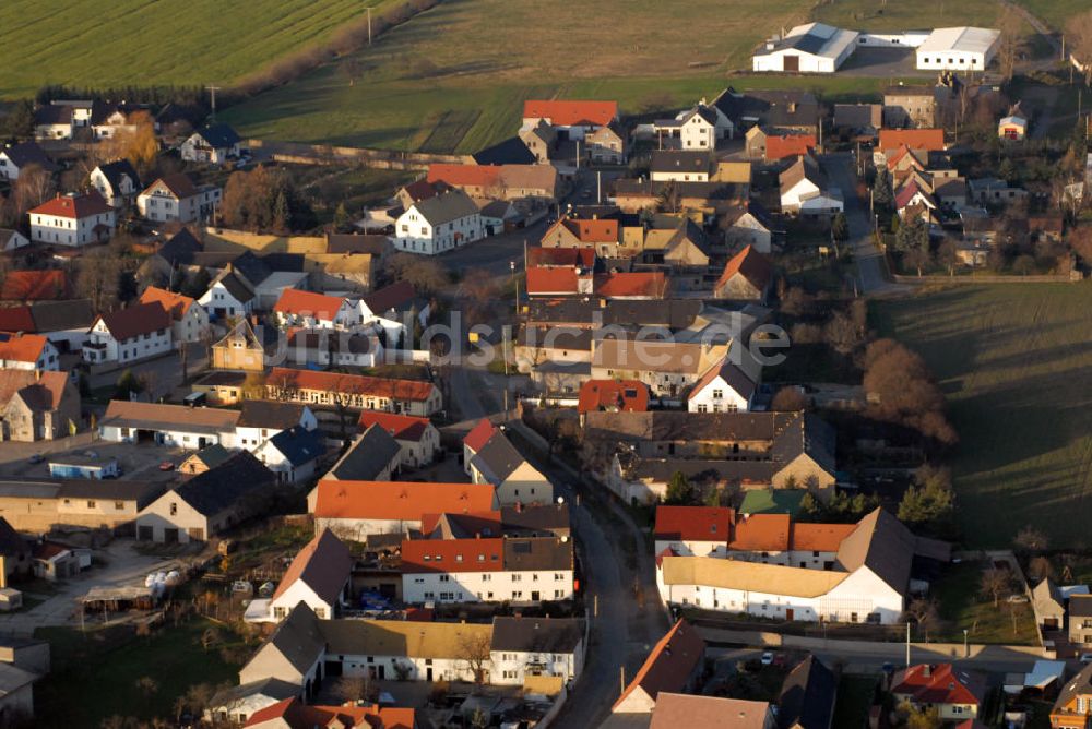 Luftaufnahme Mockrehna - Blick auf das Dorf Schöna der Gemeinde Mockrehna