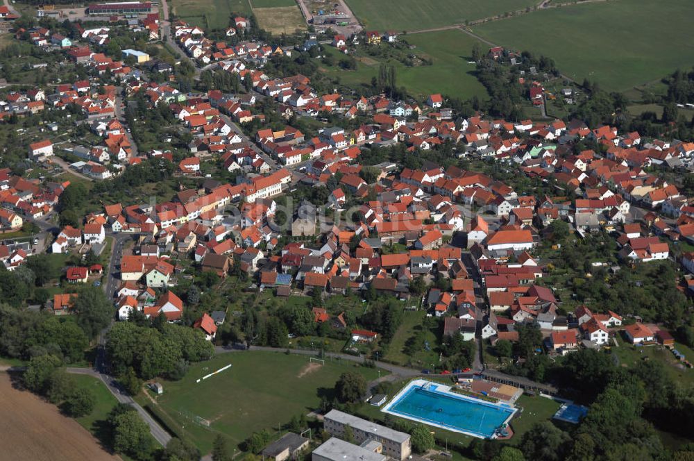 Wölfis aus der Vogelperspektive: Blick auf das Dorf Wölfis im Landkreis Gotha in Thüringen