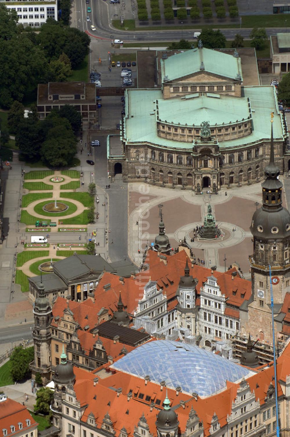 Luftbild Dresden - Blick auf das Dresdner Schloß in der Dresdner Altstadt