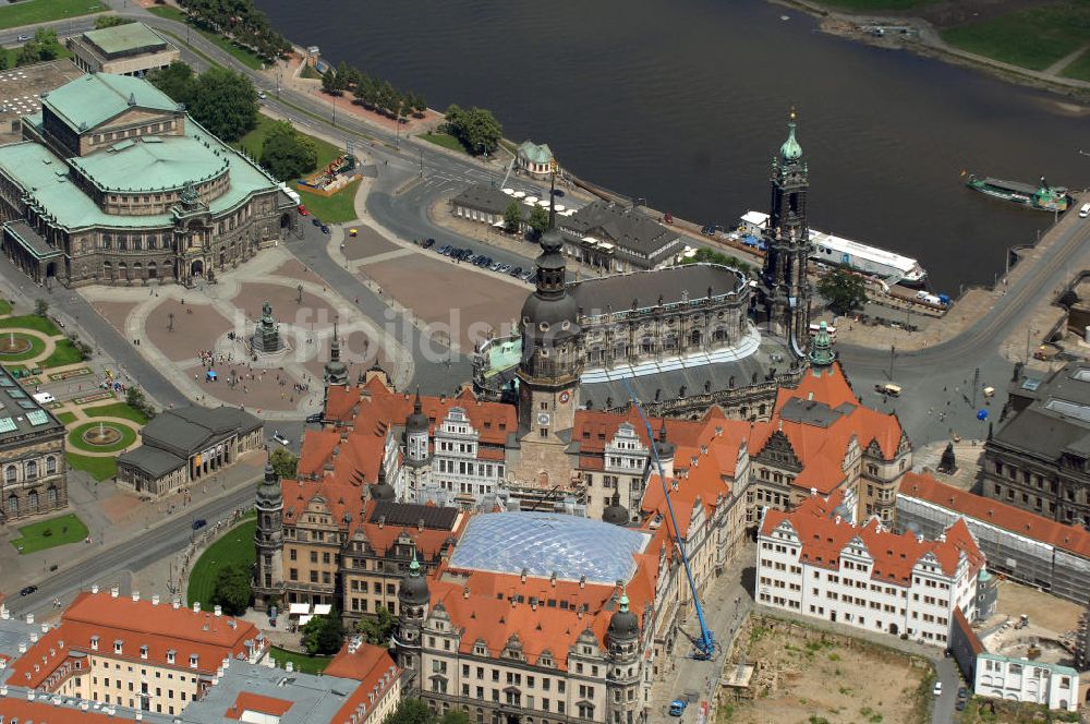 Luftaufnahme Dresden - Blick auf das Dresdner Schloß in der Dresdner Altstadt