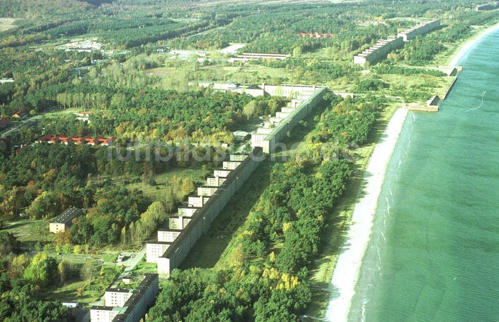 Prora / MV von oben - Blick auf die ehem. KDF-Bauten am Proraer Ostseestrand auf der Insel Rügen in Mecklenburg - Vorpommern.