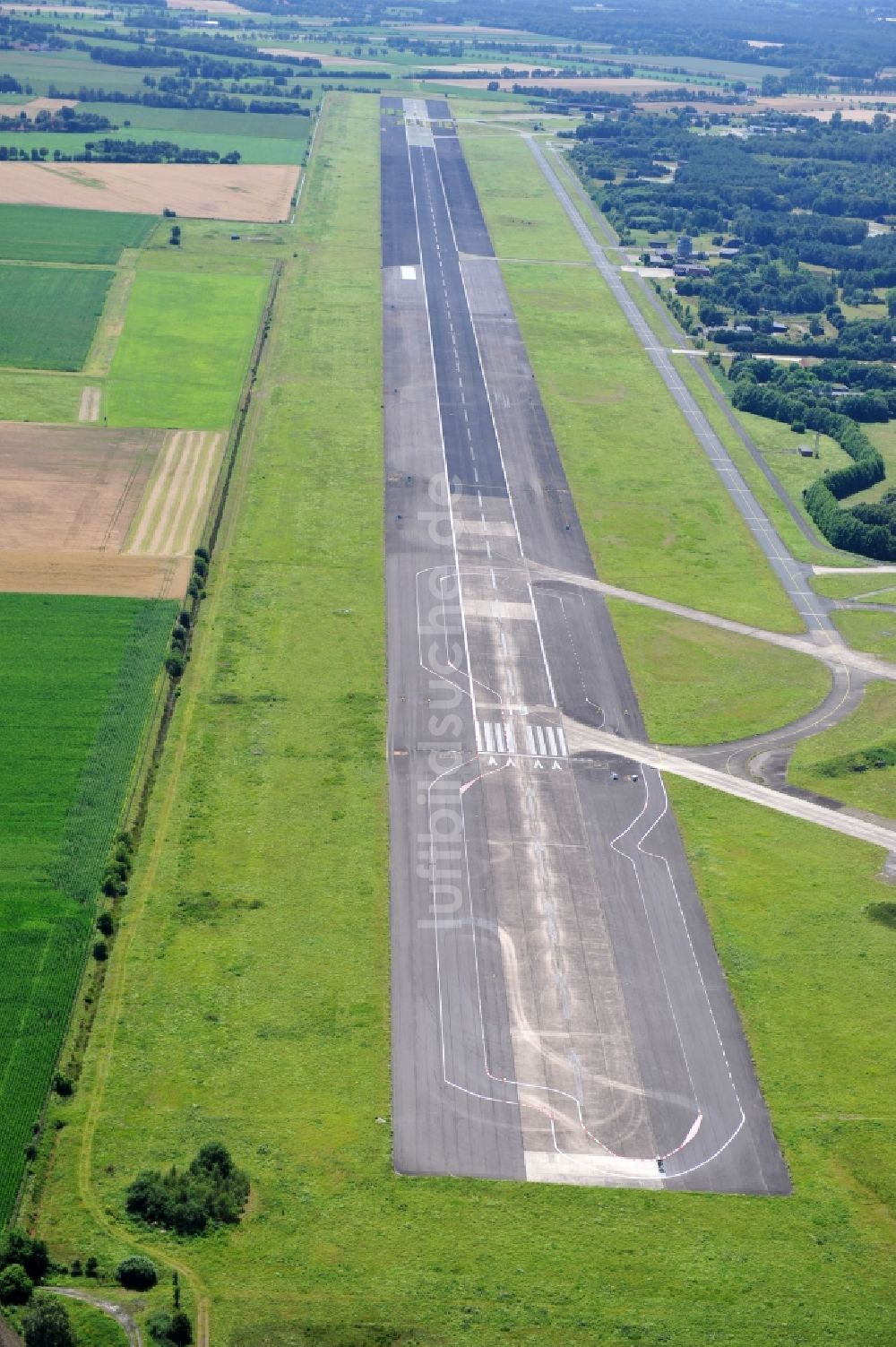 Hopsten von oben - Blick auf den ehemaligen Fliegerhorst Hopsten nahe dem gleichnamigen Ort im Bundesland Nordrhein-Westfalen