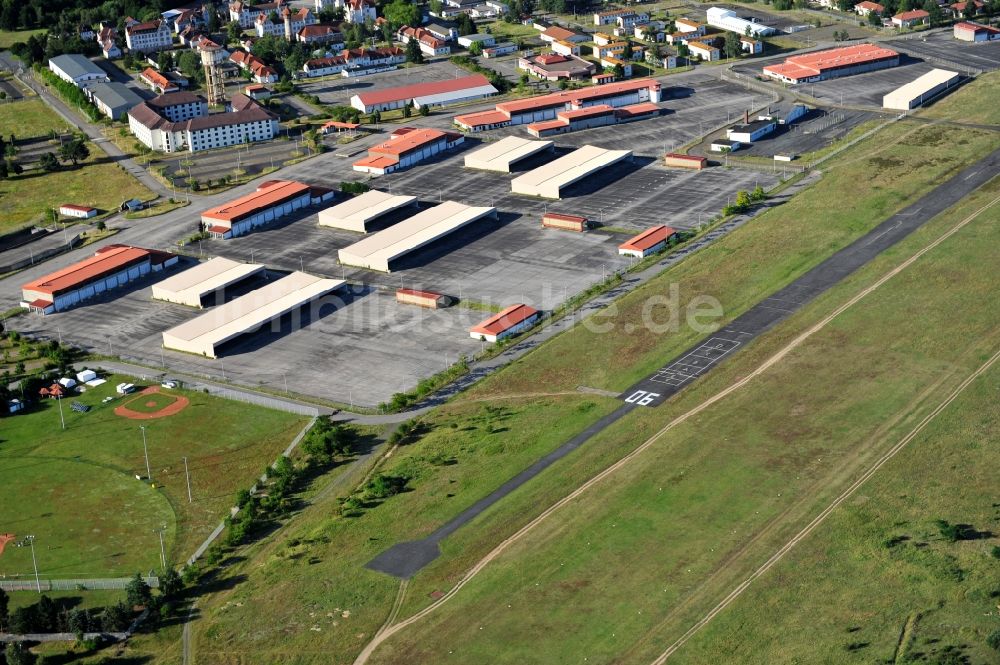 Luftbild Babenhausen - Blick auf den ehemaligen militärischen Feldflugplatz und die Kaserne Babenhausen im Bundesland Hessen