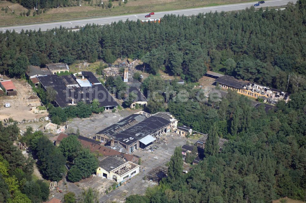 Luftbild Kleinmachnow - Blick auf ehemaliges Werks- und KZ-Gelände in Kleinmachnow