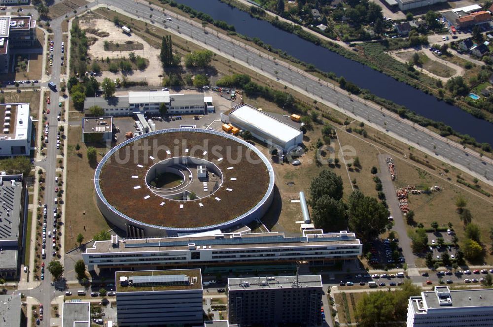 Berlin aus der Vogelperspektive: Blick auf einen Speicherring der einzigen deutschen Synchrotronstrahlungsquelle der dritten Generation in Berlin-Köpenick