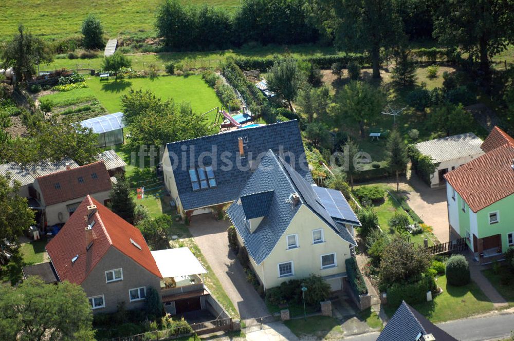 Luftbild Groß Rietz - Blick auf Einfamilienhäuser in Rietz-Neuendorf