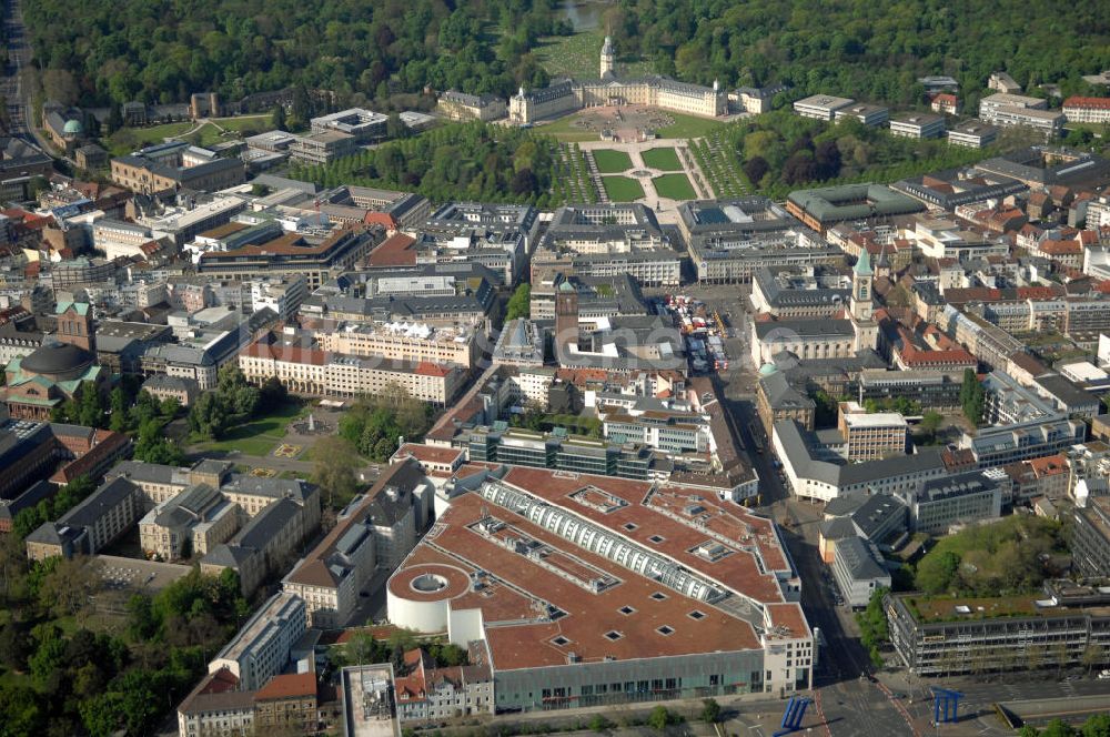 Luftaufnahme KARLSRUHE - Blick auf das Einkaufszenrum Ettlinger Tor in Karlsruhe