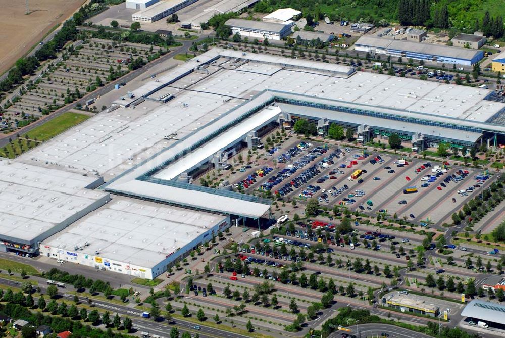 Luftbild Magdeburg - Blick auf das Einkaufszentrum am Silberweg in Magdeburg-Olvenstedt