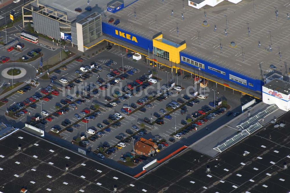 Luftaufnahme Bremen Brinkum - Blick auf das Einrichtungshaus IKEA Deutschland GmbH & Co. KG
Niederlassung Brinkum