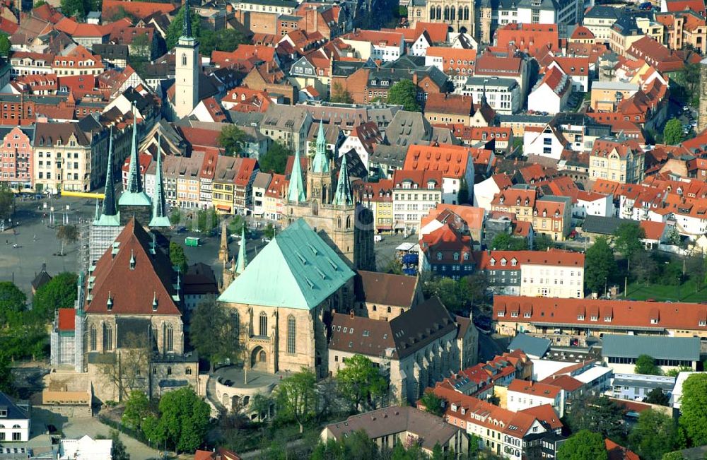 Luftbild Erfurt - Blick auf den Erfurter Domberg mit Dom und Severikirche