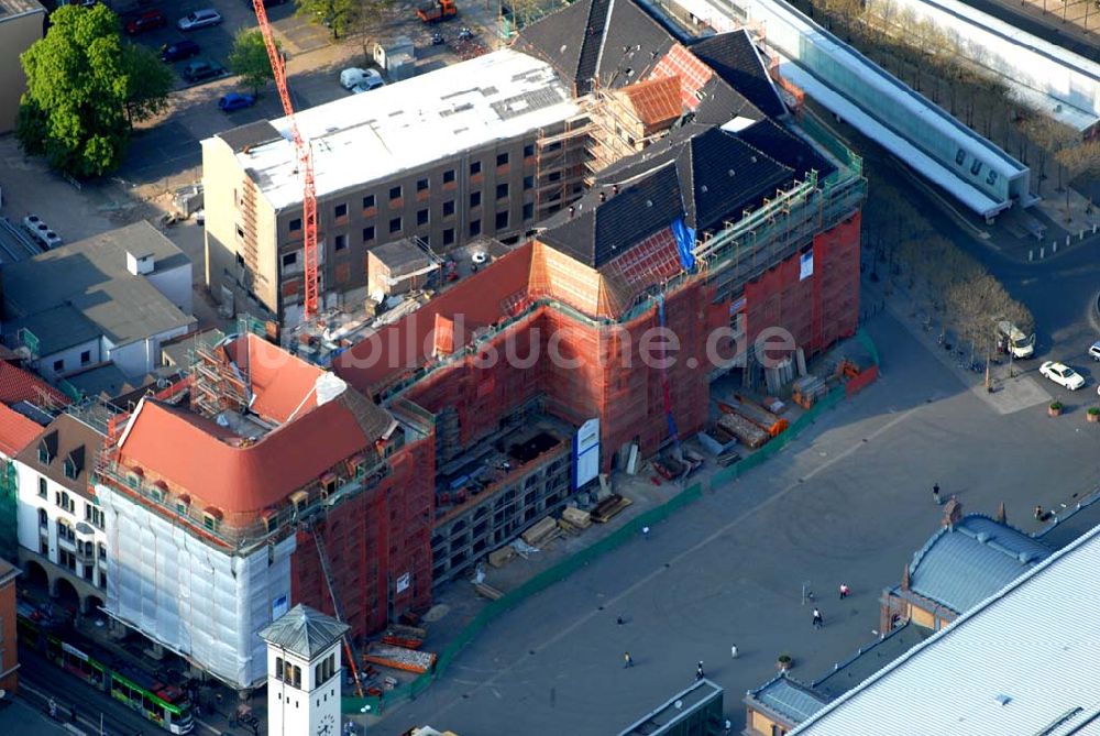 Luftbild Erfurt - Blick auf den Erfurter Hof während der Renovierungsarbeiten