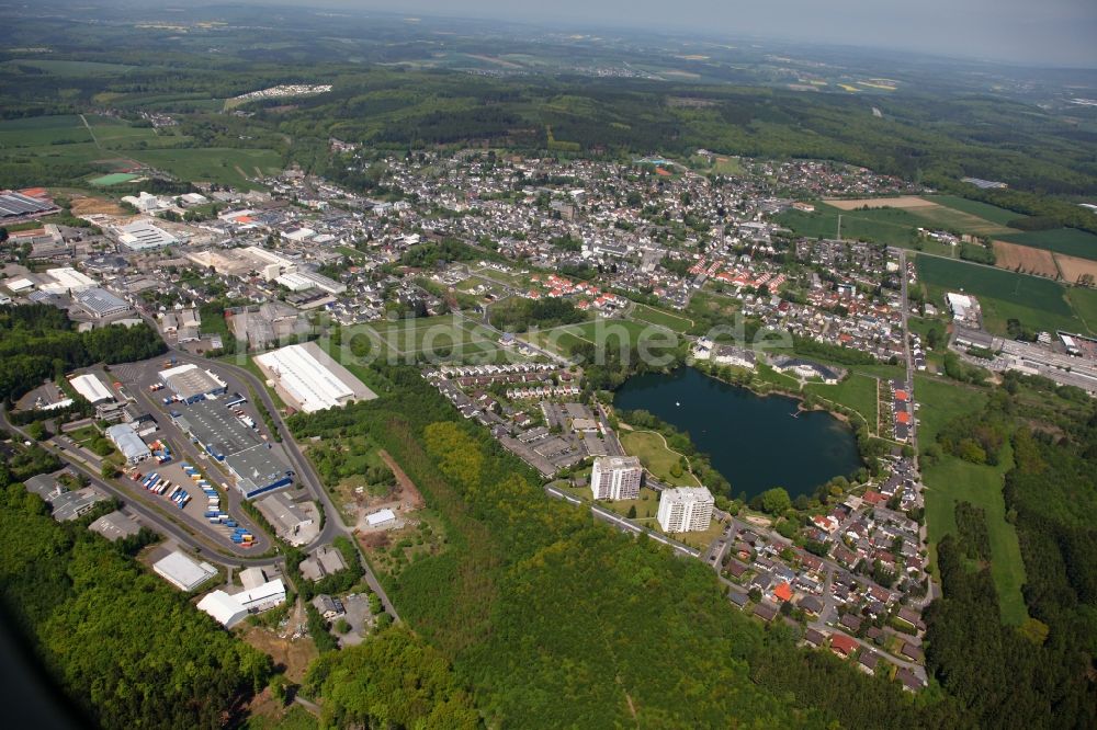 Luftaufnahme Ransbach-Baumbach - Blick auf den Erlenhofsee in Ransbach-Baumbach im Bundesland Rheinland-Pfalz