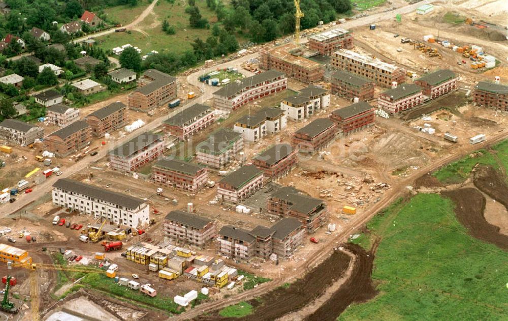 Luftbild Berlin - Blick auf die Errichtung / Baustelle der Wohnneubausiedlung Am Rehgraben in Bergholz-Rehbrücke