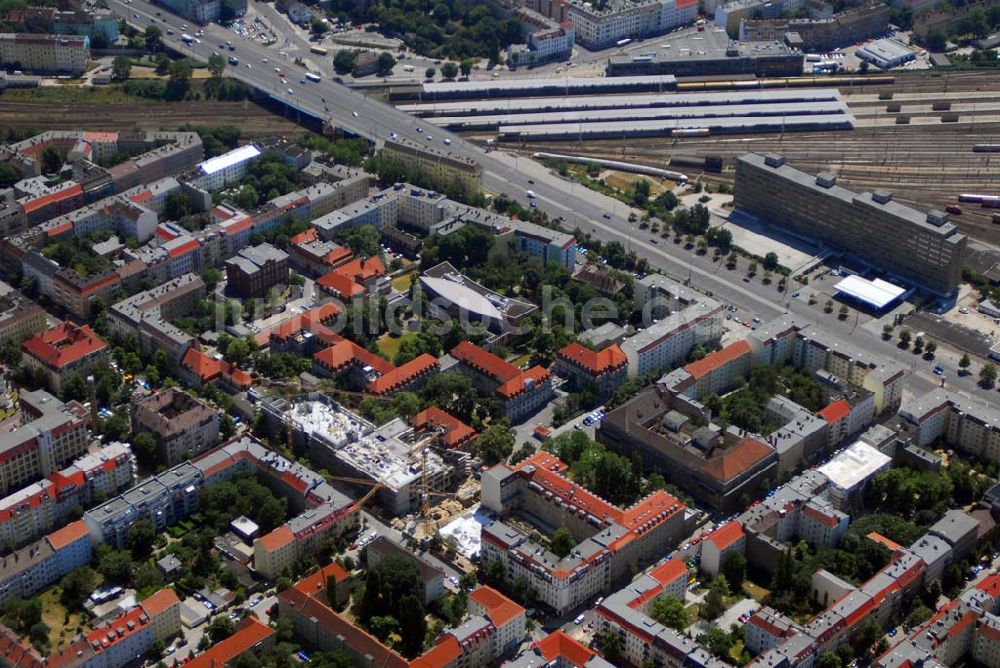 Berlin Lichtenberg aus der Vogelperspektive: Blick auf den Erweiterungsbau am Krankenhaus Lichtenberg in der Fanningerstraße