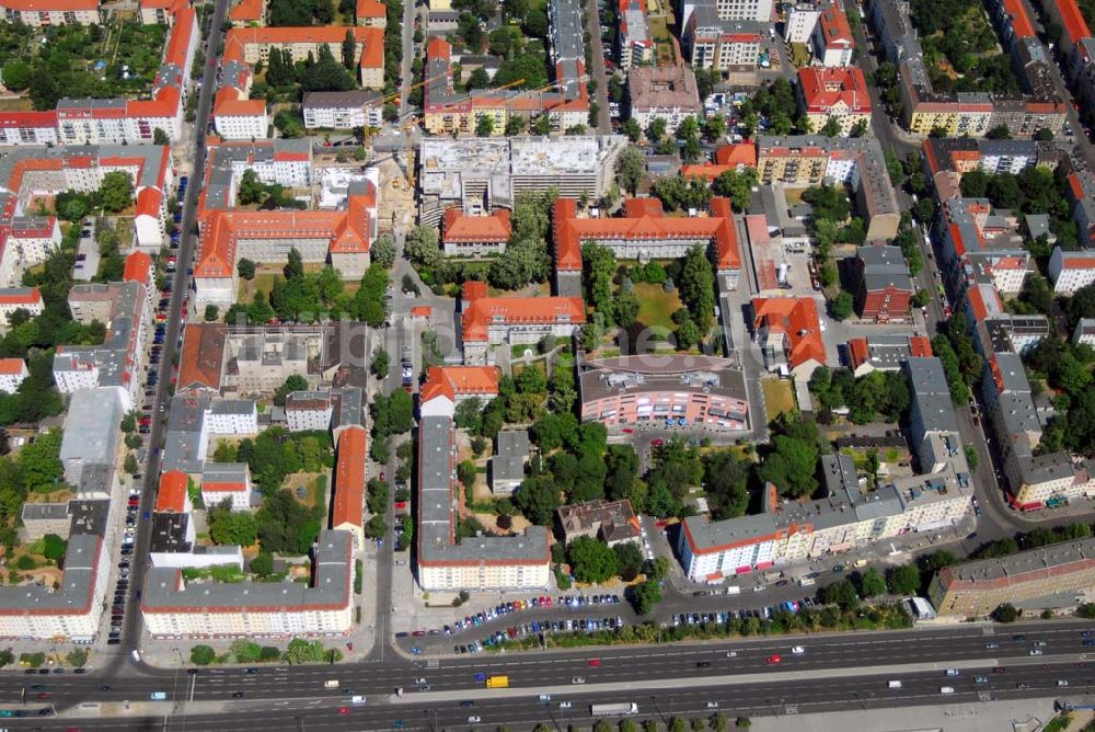 Luftaufnahme Berlin Lichtenberg - Blick auf den Erweiterungsbau am Krankenhaus Lichtenberg in der Fanningerstraße