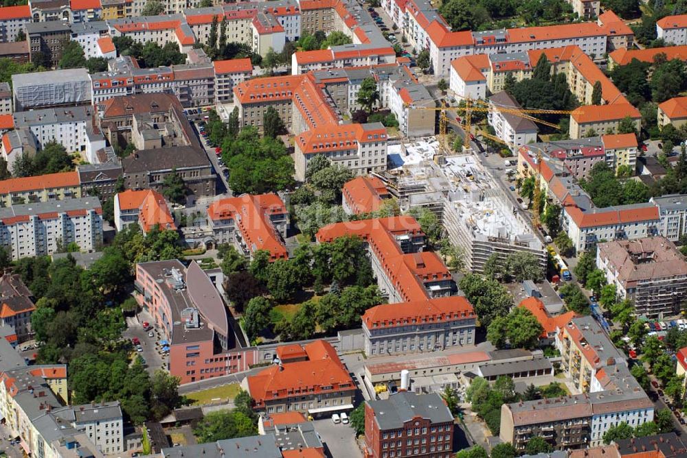 Berlin Lichtenberg aus der Vogelperspektive: Blick auf den Erweiterungsbau am Krankenhaus Lichtenberg in der Fanningerstraße