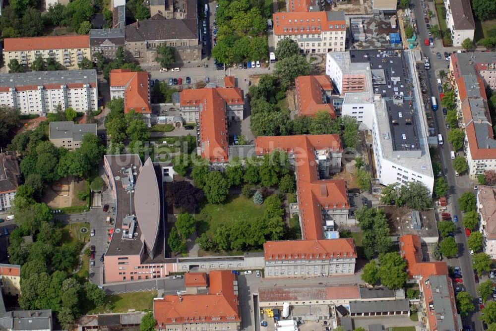 Berlin von oben - Blick auf den Erweiterungsbau am Krankenhaus Lichtenberg in der Fanningerstraße