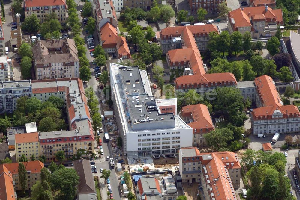 Berlin von oben - Blick auf den Erweiterungsbau am Krankenhaus Lichtenberg in der Fanningerstraße