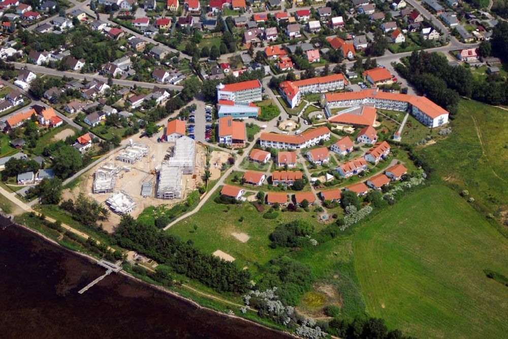 Rerik aus der Vogelperspektive: Blick auf die Erweiterungsbaustelle am Feriendorf der AWO-SANO GmbH