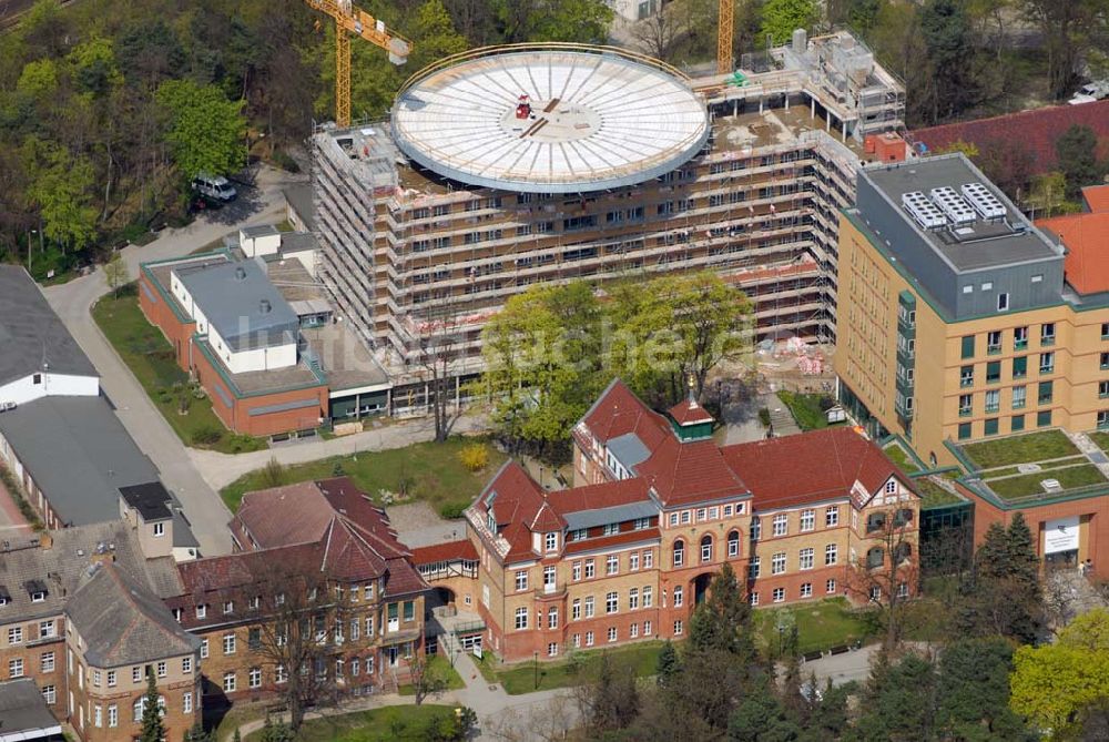 Eberswalde von oben - Blick auf die Erweiterungsbaustelle des Klinikum Barnim GmbH, Werner Forßmann Krankenhaus