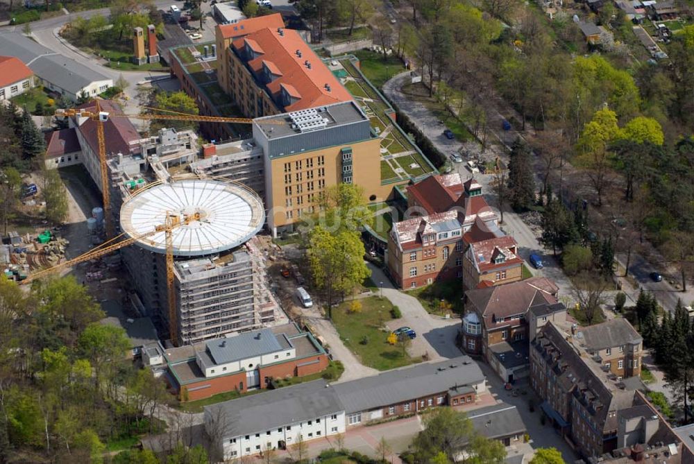 Luftaufnahme Eberswalde - Blick auf die Erweiterungsbaustelle des Klinikum Barnim GmbH, Werner Forßmann Krankenhaus