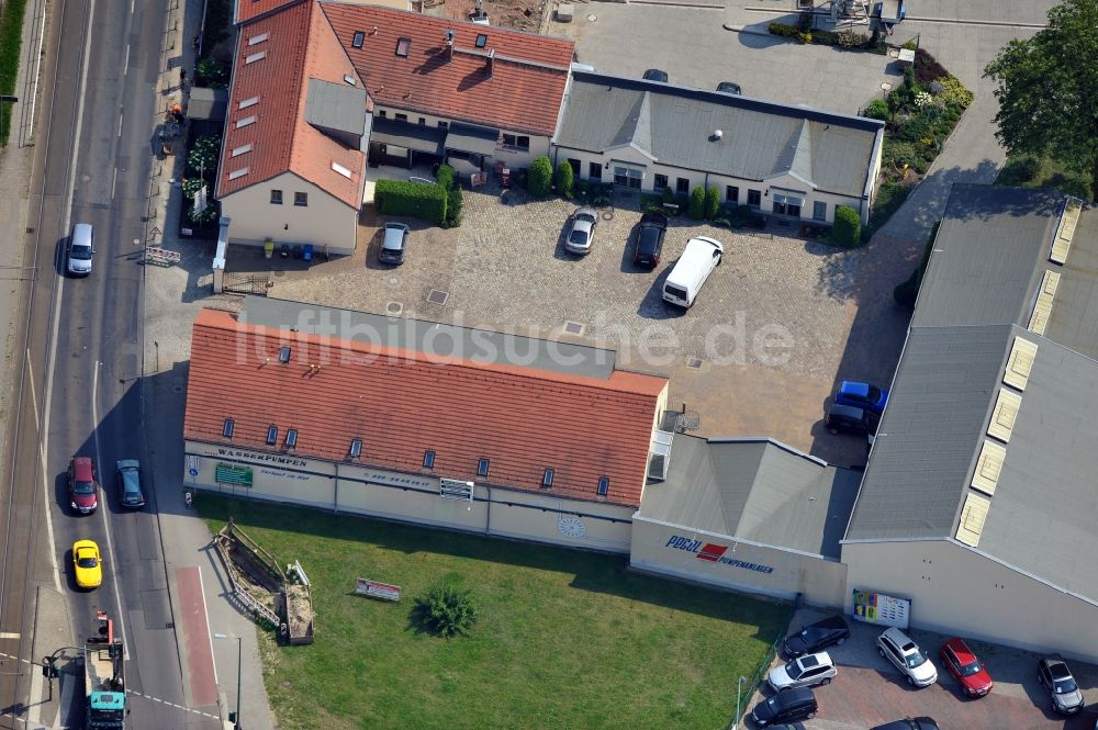 Berlin aus der Vogelperspektive: Blick auf das Fachgeschäft Pegel für Pumpenanlagen in Mahlsdorf in Berlin.