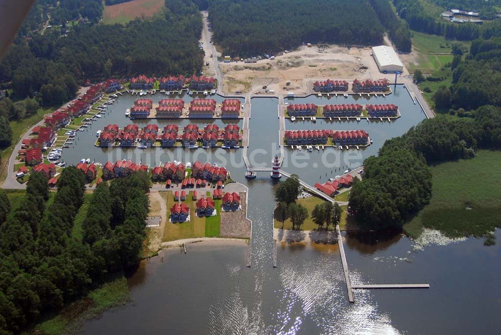 Luftaufnahme Rheinsberg - Blick auf das fast fertige Hafendorf Rheinsberg