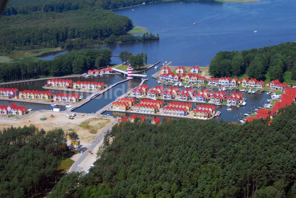 Rheinsberg von oben - Blick auf das fast fertige Hafendorf Rheinsberg