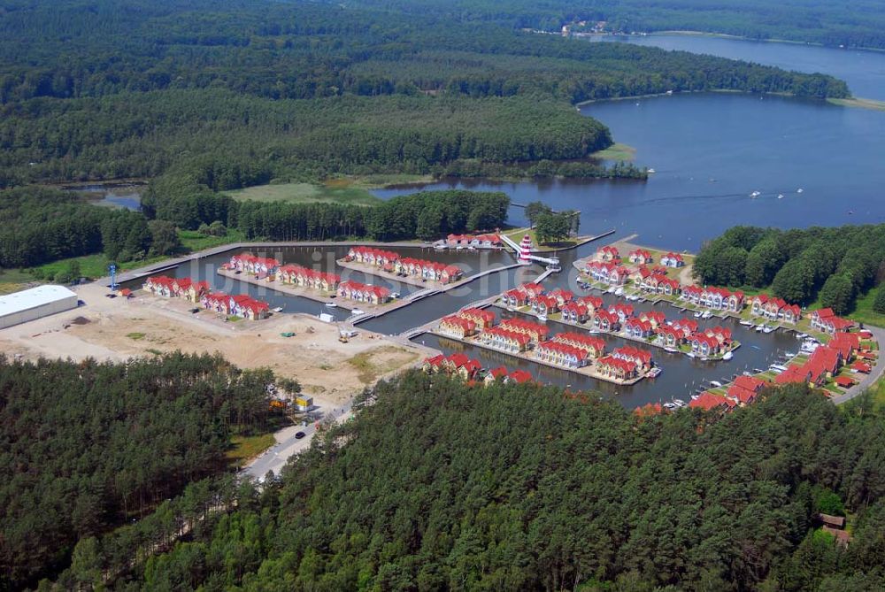 Luftbild Rheinsberg - Blick auf das fast fertige Hafendorf Rheinsberg