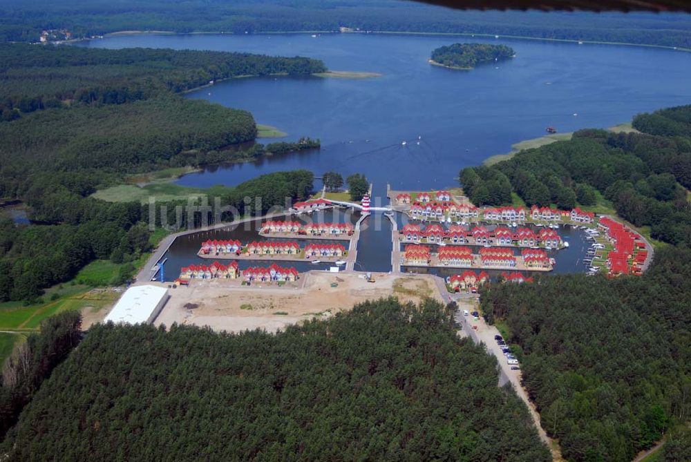 Luftbild Rheinsberg - Blick auf das fast fertige Hafendorf Rheinsberg