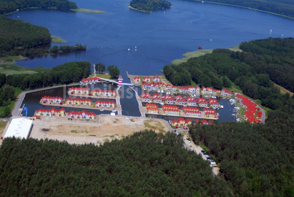 Rheinsberg von oben - Blick auf das fast fertige Hafendorf Rheinsberg