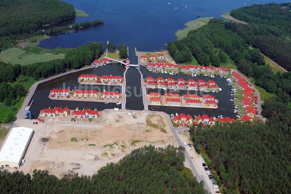 Rheinsberg von oben - Blick auf das fast fertige Hafendorf Rheinsberg