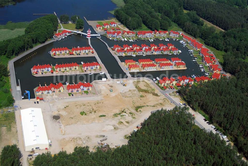 Rheinsberg von oben - Blick auf das fast fertige Hafendorf Rheinsberg