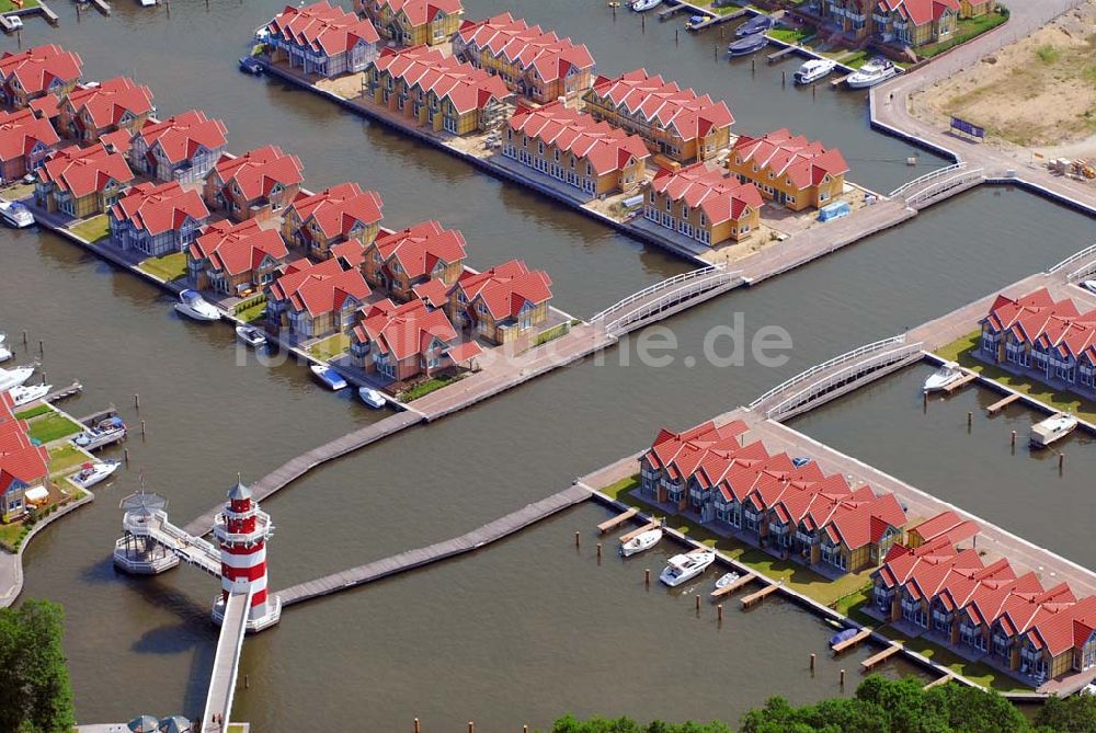 Luftaufnahme Rheinsberg - Blick auf das fast fertige Hafendorf Rheinsberg