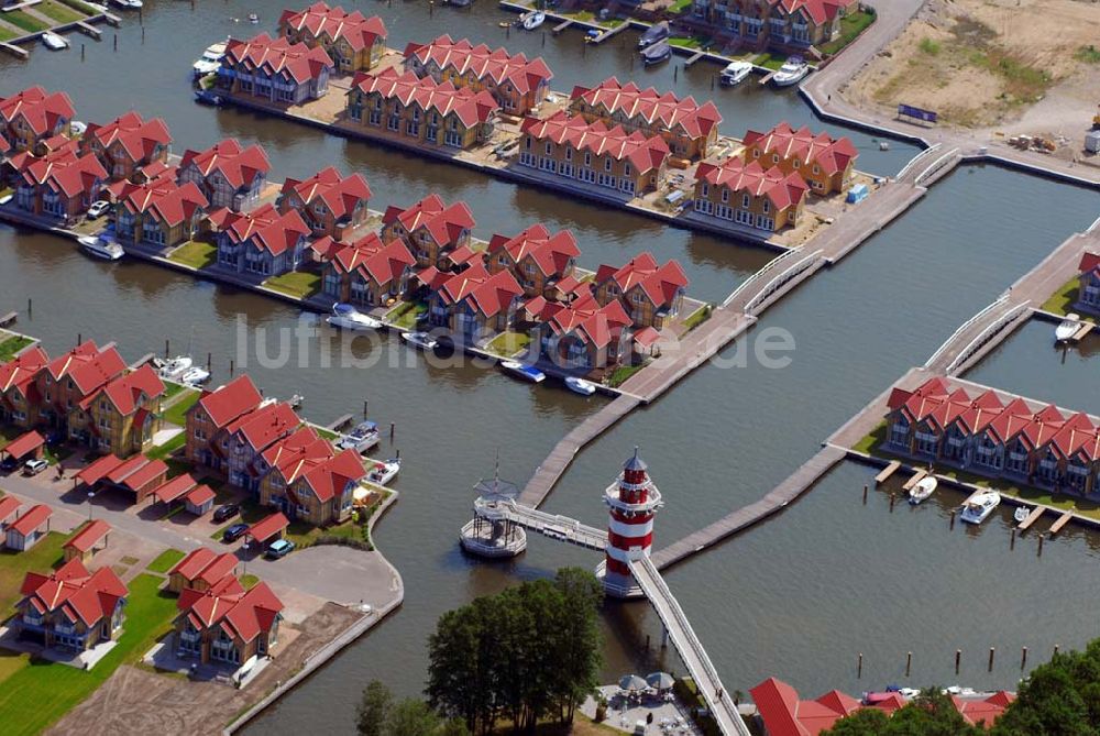 Luftbild Rheinsberg - Blick auf das fast fertige Hafendorf Rheinsberg