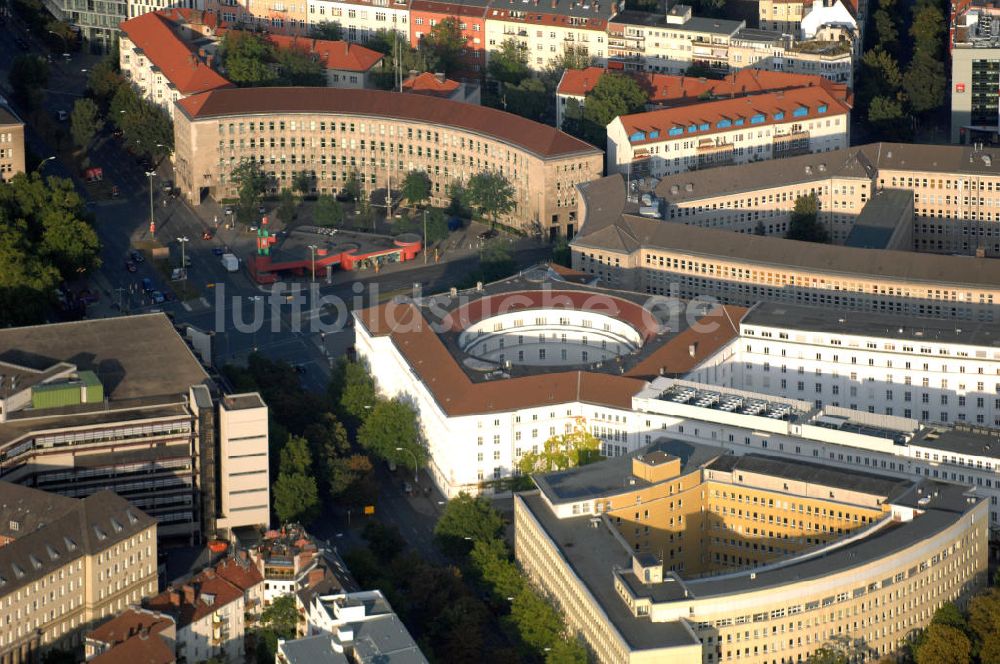 Berlin aus der Vogelperspektive: Blick auf den Fehrbelliner Platz in Berlin Charlottenburg-Wilmersdorf