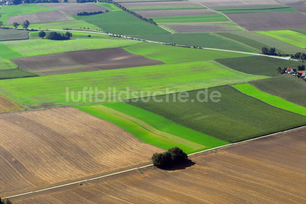 Großberghofen von oben - Blick auf Felder bei Großberghofen