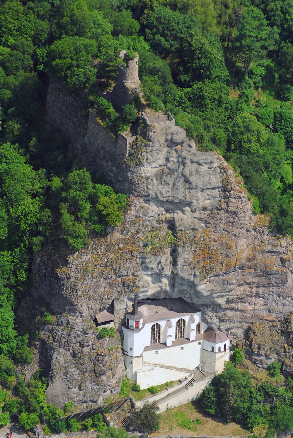 Oberstein von oben - Blick auf die Felsenkirche in Oberstein in Rheinland Pfalz.