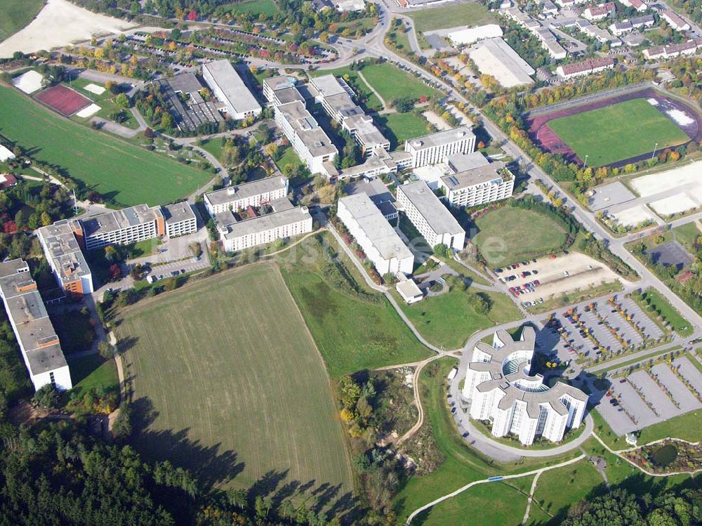 Luftaufnahme Regenstauf ( Bayern ) - Blick auf das Fernlehrinstitut in Regenstauf / Bayern