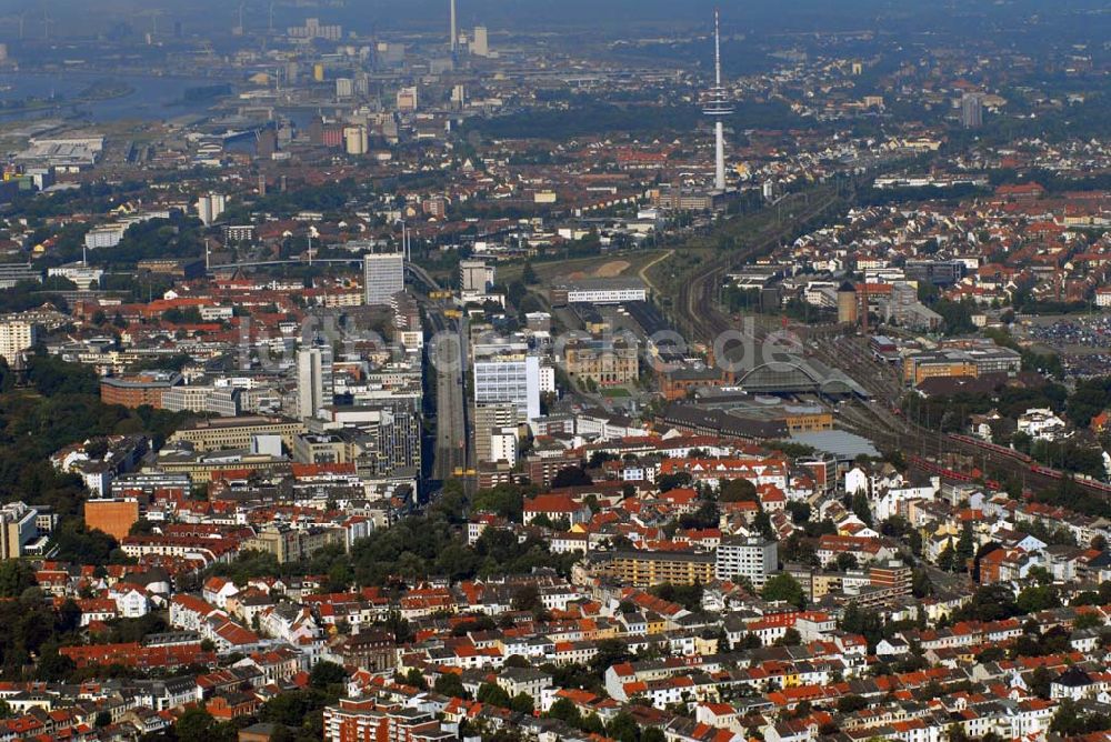 Luftbild Bremen - Blick auf den Fernmeldeturm Bremen im Stadtteil Walle