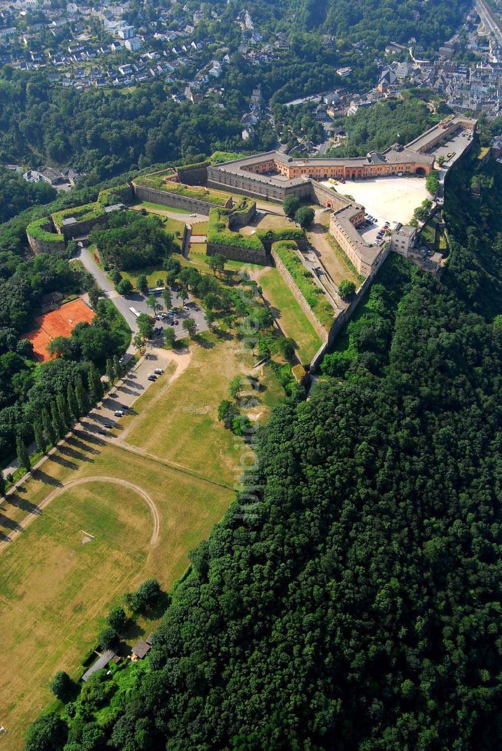 Luftbild Koblenz - Blick auf die Festung Ehrenbreitstein in Koblenz