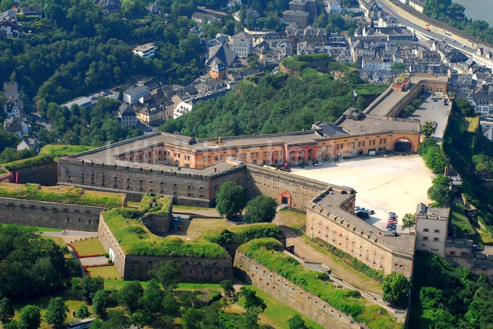 Luftbild Koblenz - Blick auf die Festung Ehrenbreitstein in Koblenz