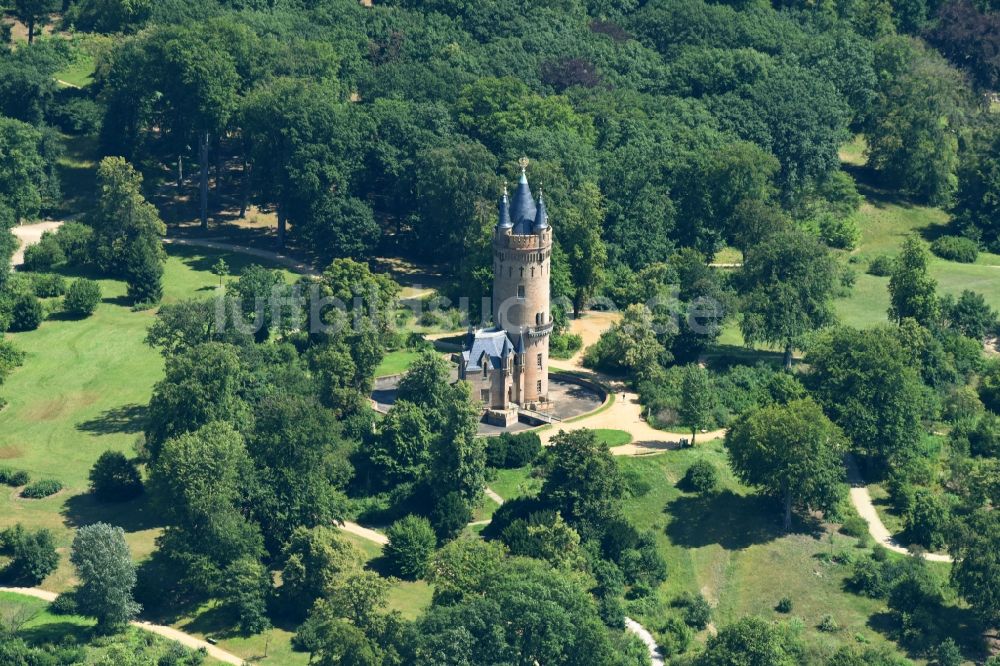 Potsdam aus der Vogelperspektive: Blick auf dem Flatowturm im Park Babelsberg