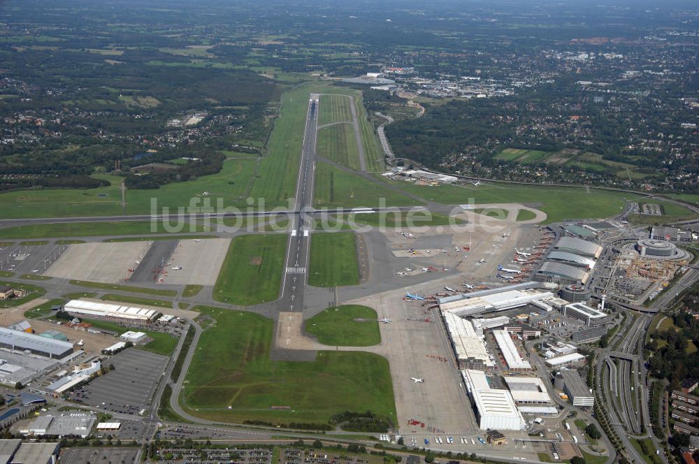 Luftaufnahme Hamburg - Blick auf den Flughafen Hamburg im Stadtteil Fuhlsbüttel