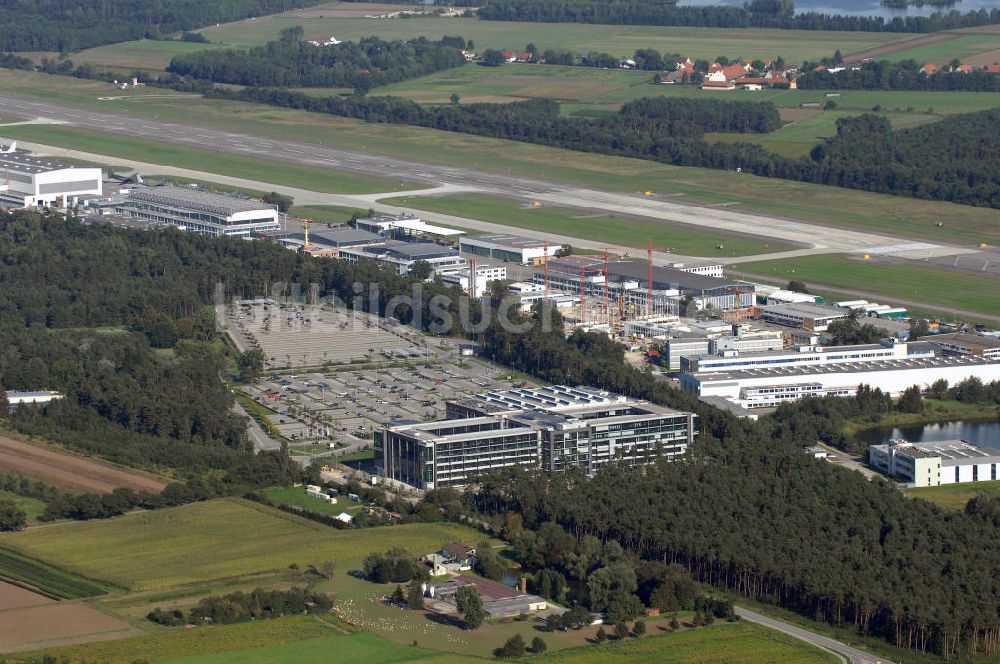 Luftaufnahme Manching - Blick auf den Flughafen Manching