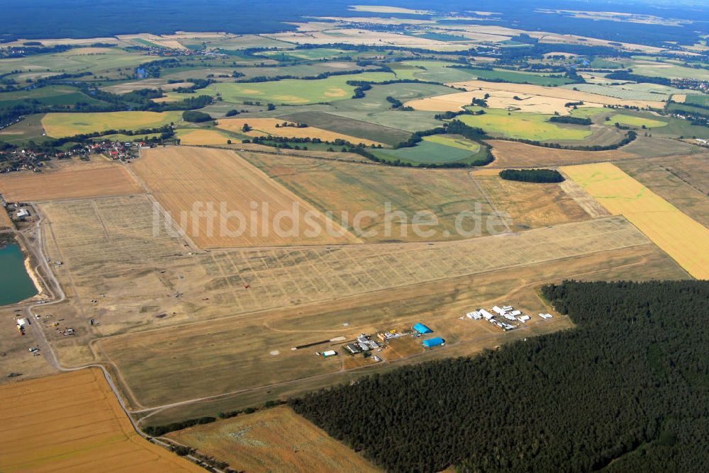 Luftaufnahme Roitzschjora - Blick auf den Flugplatz Roitzschjora EDAW