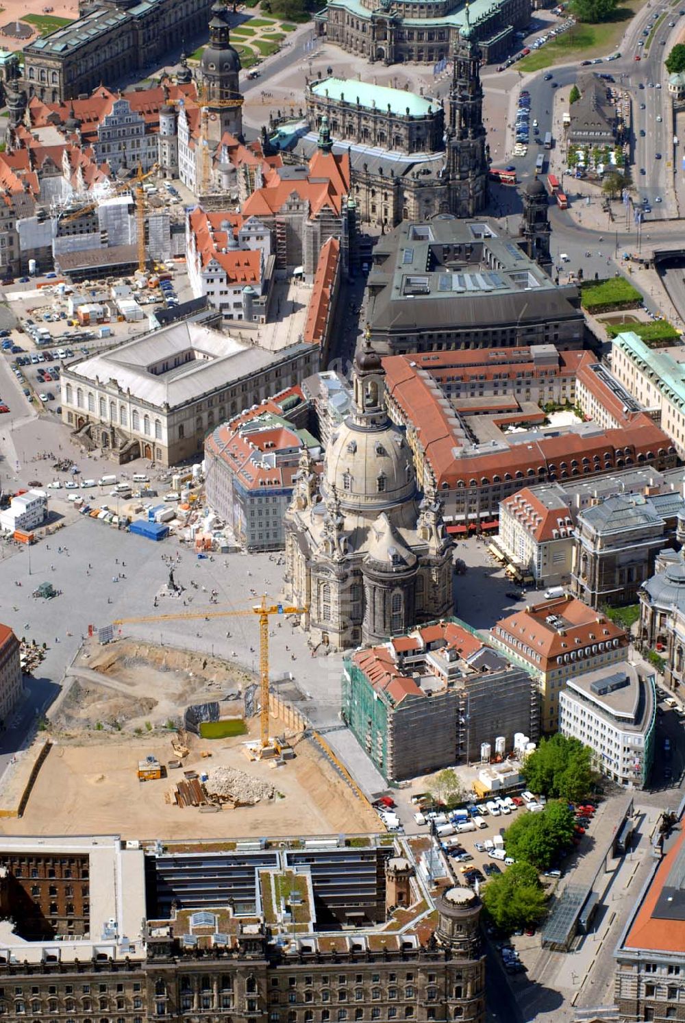 Dresden aus der Vogelperspektive: Blick auf die Frauenkirche in Dresden