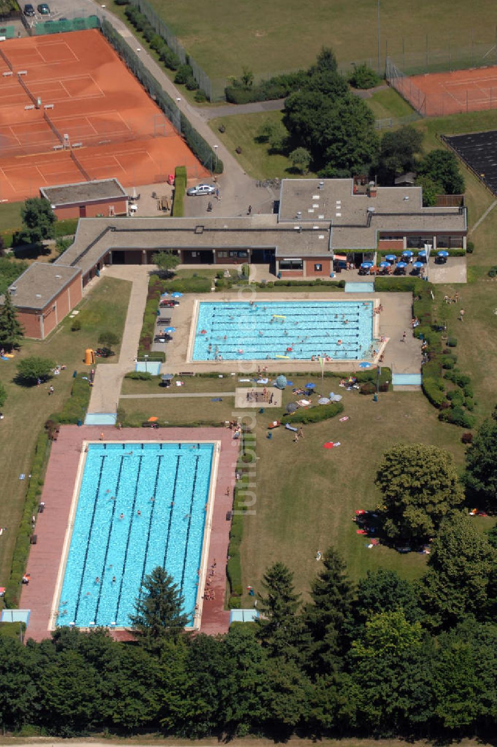 Luftaufnahme Pappenheim - Blick auf das Freibad in Pappenheim